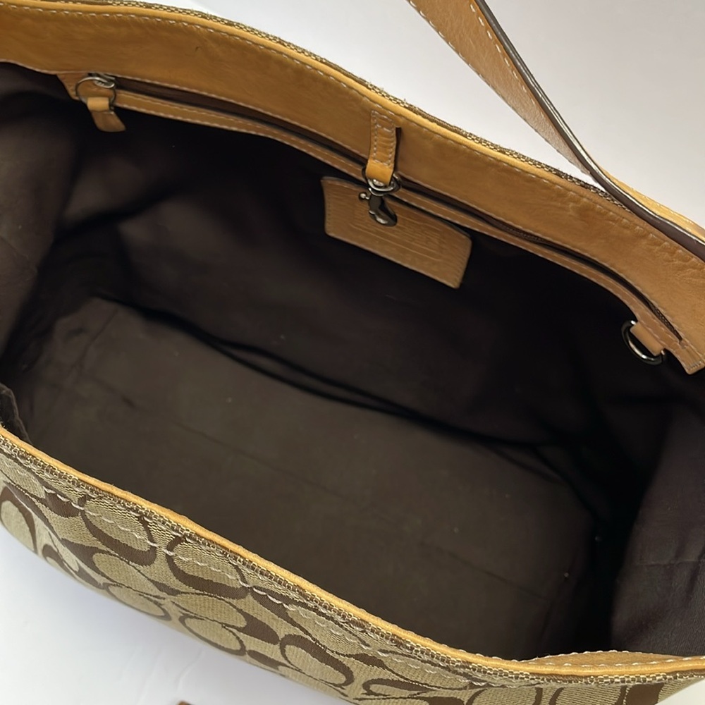 Coach Vintage Hamptons Signature Hobo Khaki Tan - Picture 8 of 13